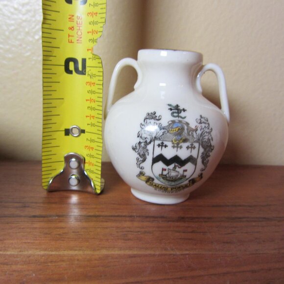 W.H. Goss crested heraldry china vintage Southport (GC070 Grace) - Picture 4 of 7
